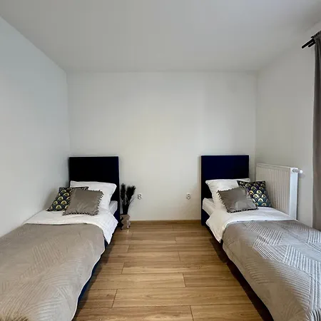 Tulipanowa Апартаменты Przeciszow